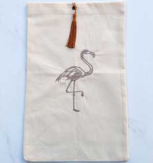 Pochette beige clair brodée flamant avec pompon rouille Fouta Tunisia - 1