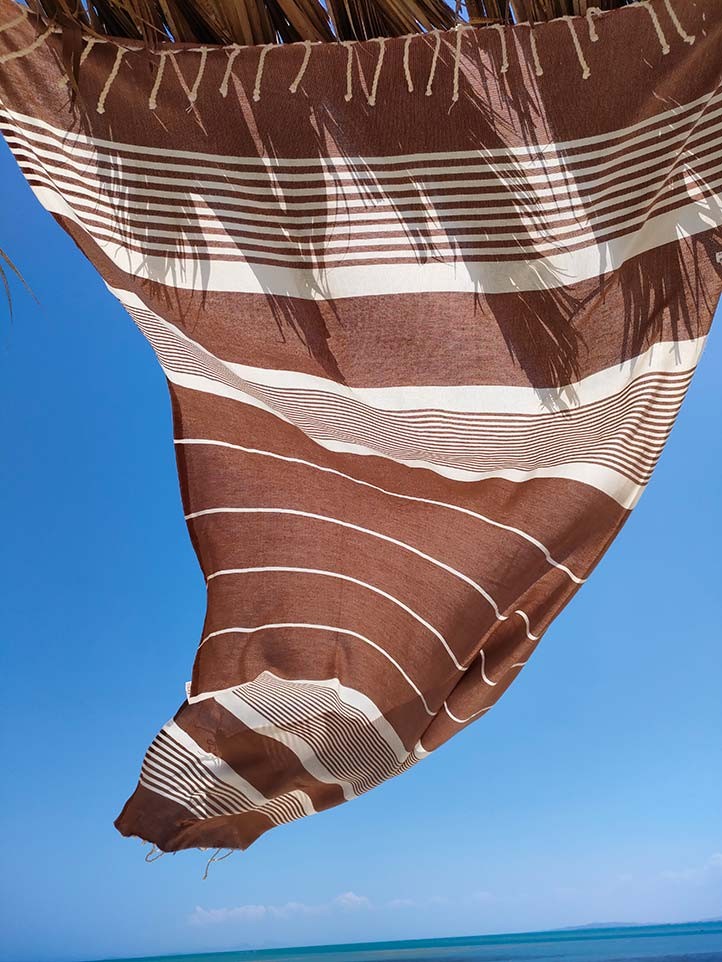 serviette de plage arthur marron noisette Fouta Tunisia - 1