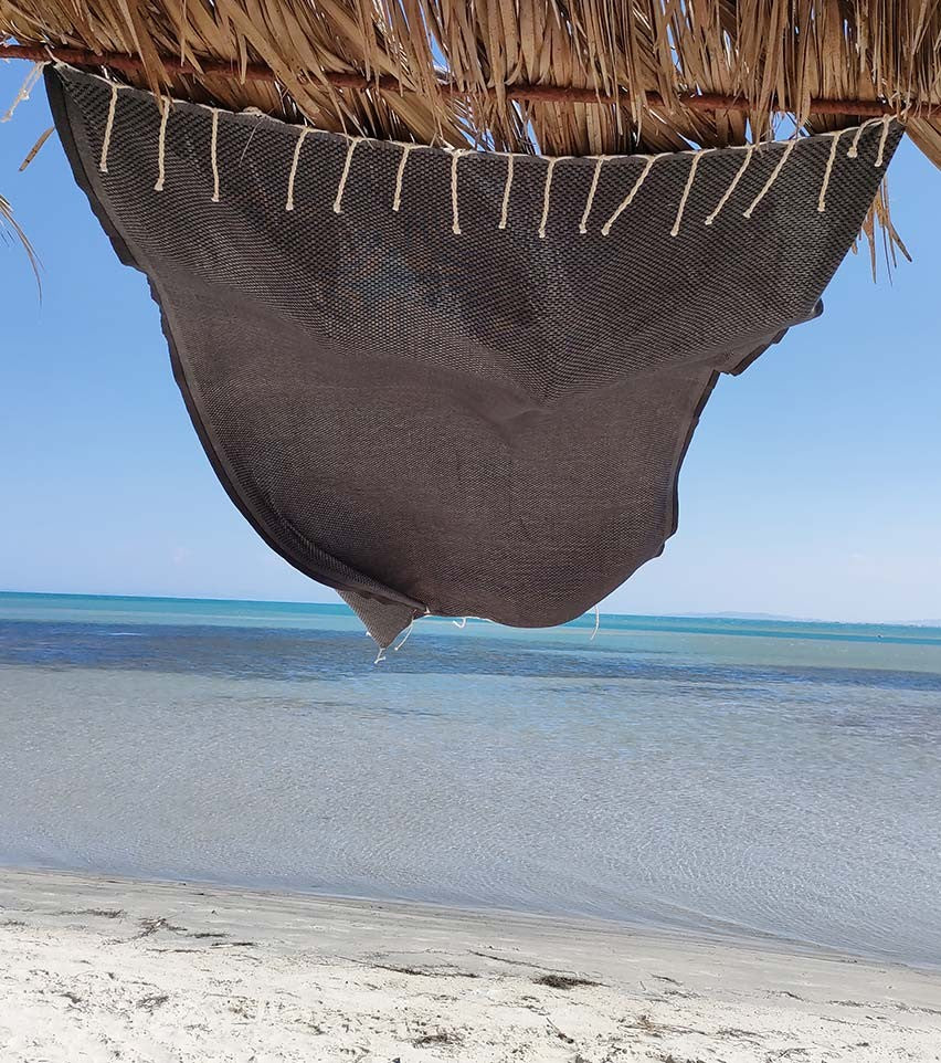 Serviette de plage unie gris fer moyen Fouta Tunisia - 1