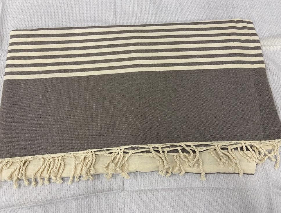 Jeté couleur bitume avec rayures  - 1