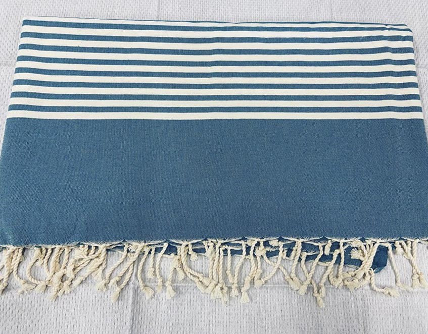 Jeté bleu céruléen foncé avec rayures  - 1