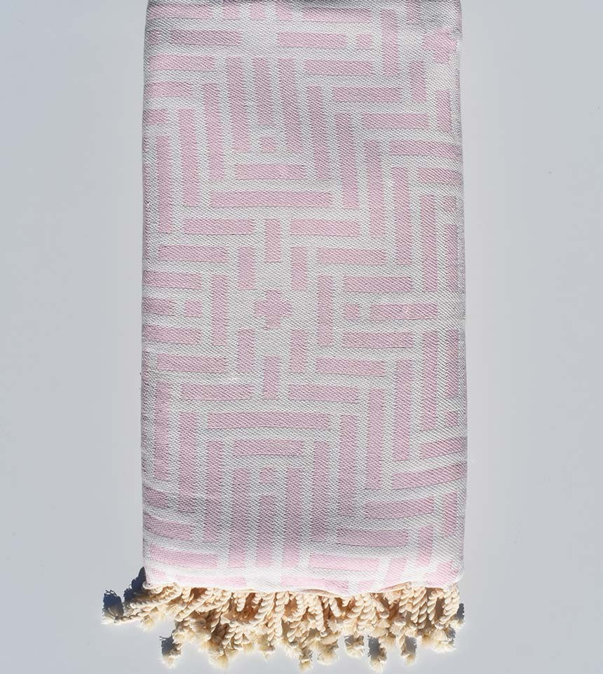 Jeté avec motifs rose bébé  - 1