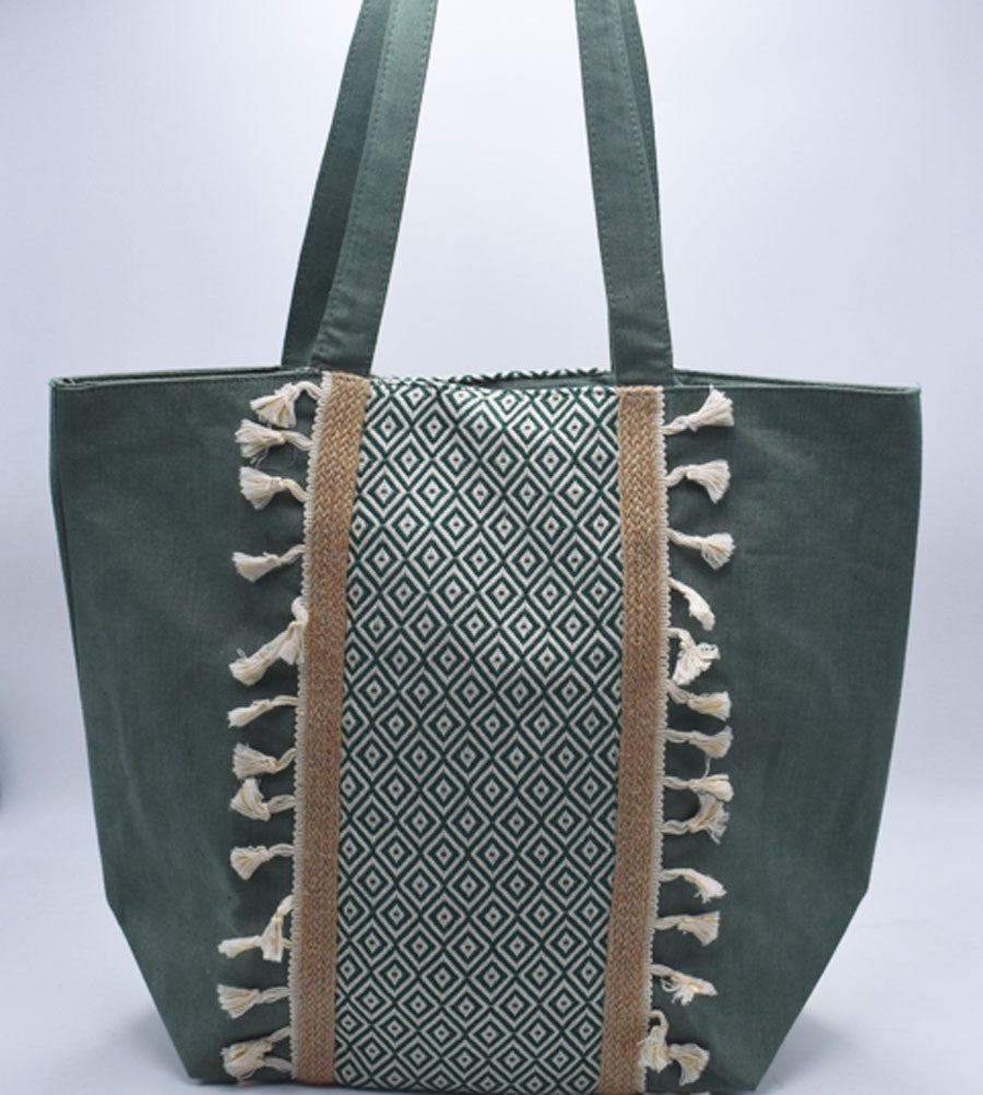 Sac Saint Tropez vert motifs en chevron et pompons Fouta Tunisia - 1