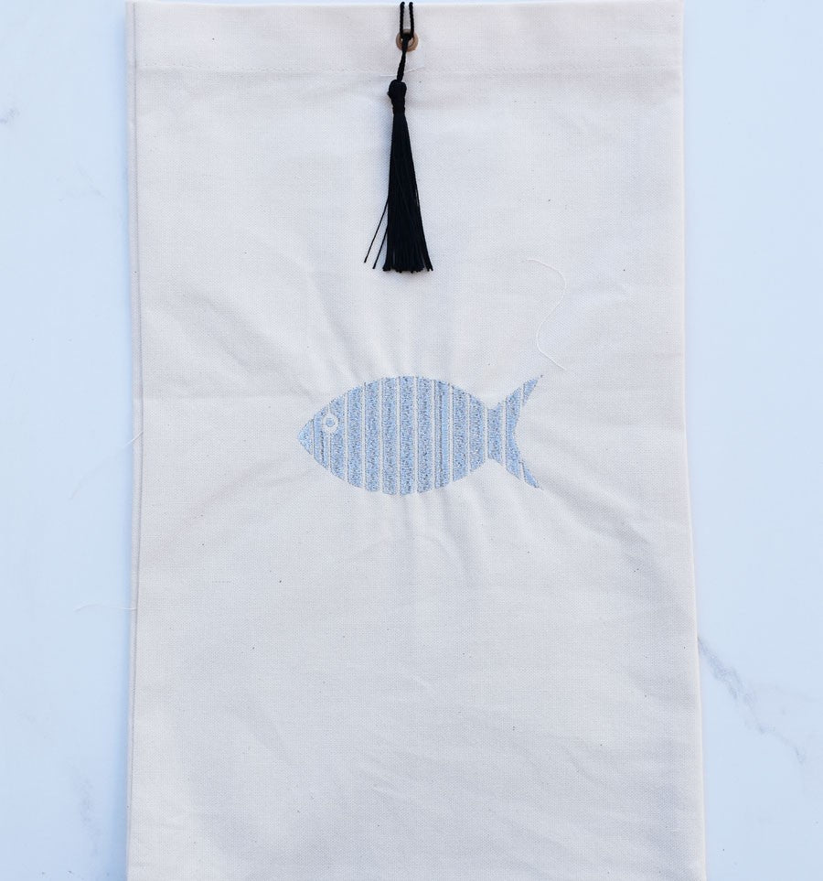 Pochette beige clair brodée avec pompon noir Fouta Tunisia - 2