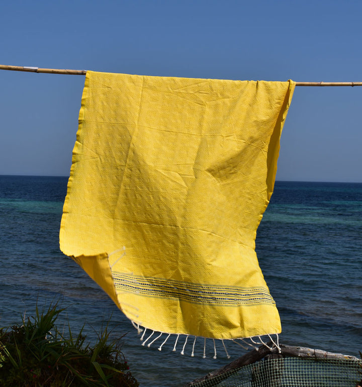 Fouta thalasso jaune avec motifs bleu foncé Fouta Tunisia - 3