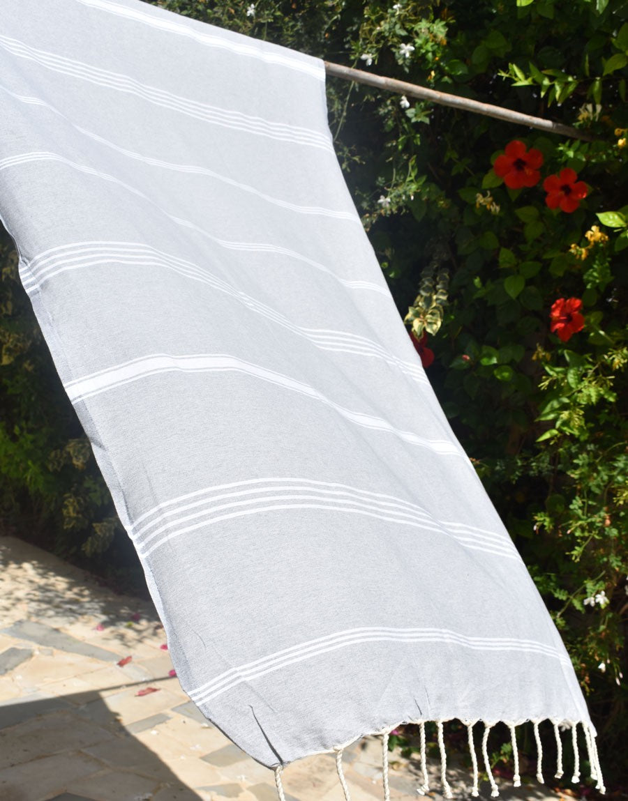 Fouta Mykonos en Coton Recyclé gris clair Fouta Tunisia - 2