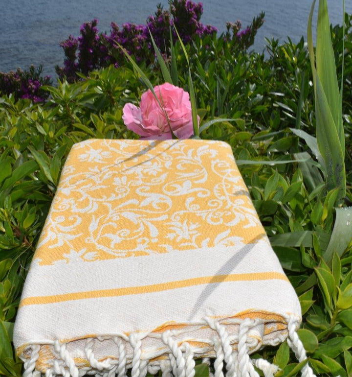 Fouta Versailles jaune foncé