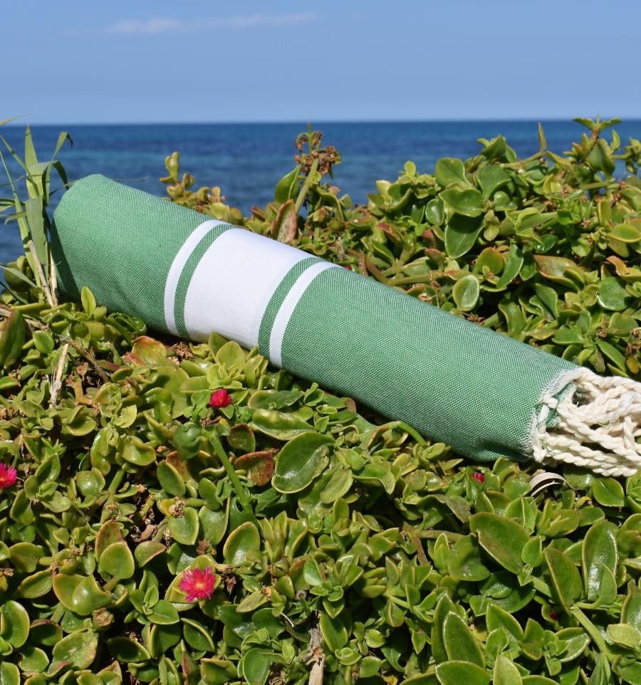 Fouta plate vert moyen