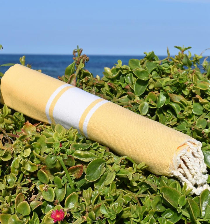 Fouta plate jaune beurre