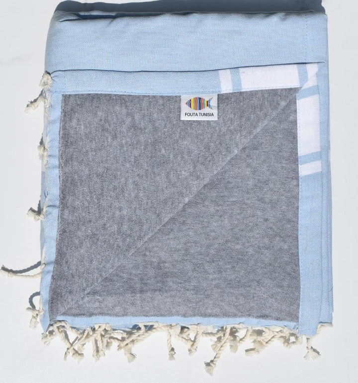 Fouta bleu clair doublée éponge grise