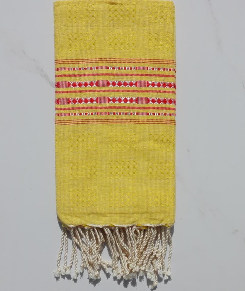 Fouta thalasso jaune orpiment et rouge 