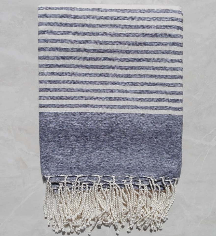 Jeté gris charbon avec rayures 