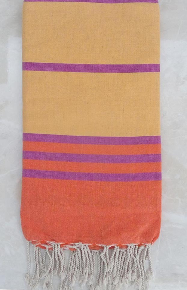 Jeté orange, jaune et mauve 
