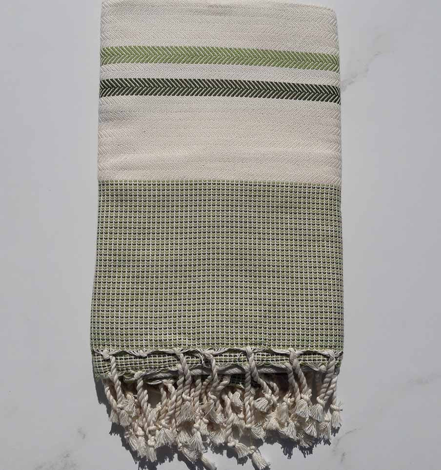 Fouta Chevron blanc crème, vert prairie et militaire 