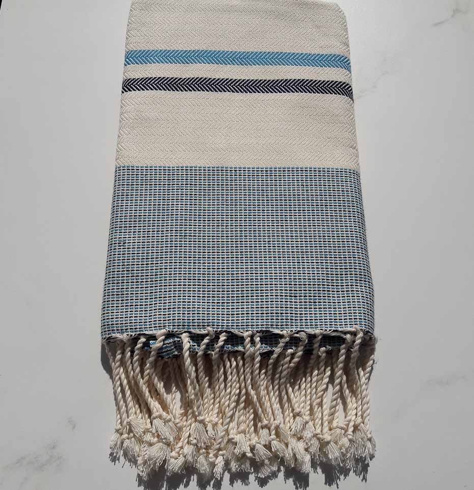 Fouta Chevron blanc crème, azur et bleu nuit 