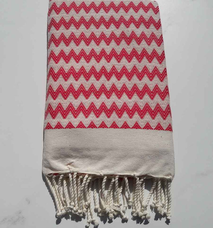 Fouta zigzag rose foncé 