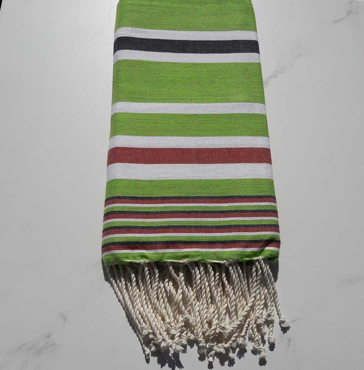 Fouta Dina vert prairie avec rayures 
