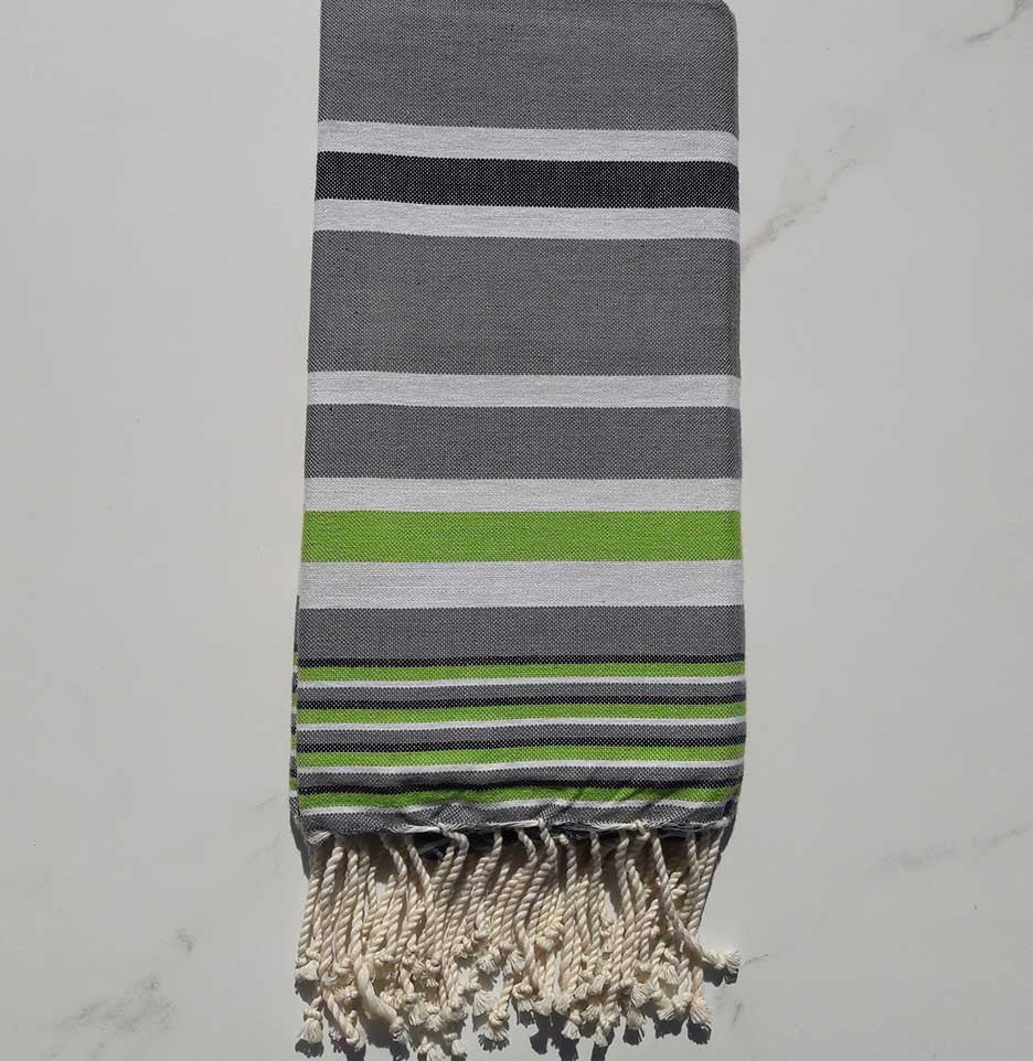 Fouta Dina gris rayée blanc, gris noir et vert 