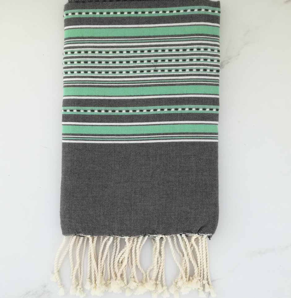Fouta arabesque gris rayée vert 