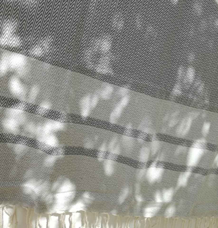 Chevron gris et gris moyen 