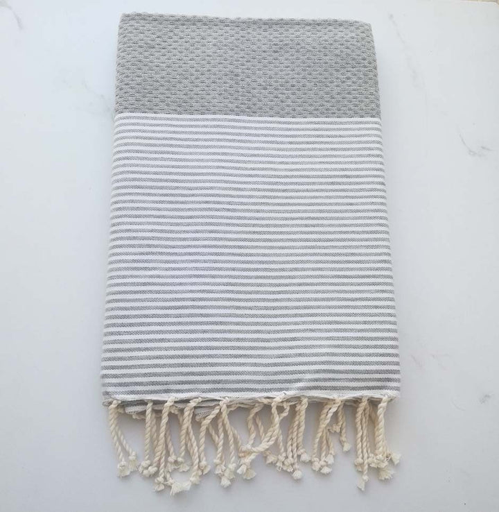 Fouta nid d'abeille gris lin rayée blanc 