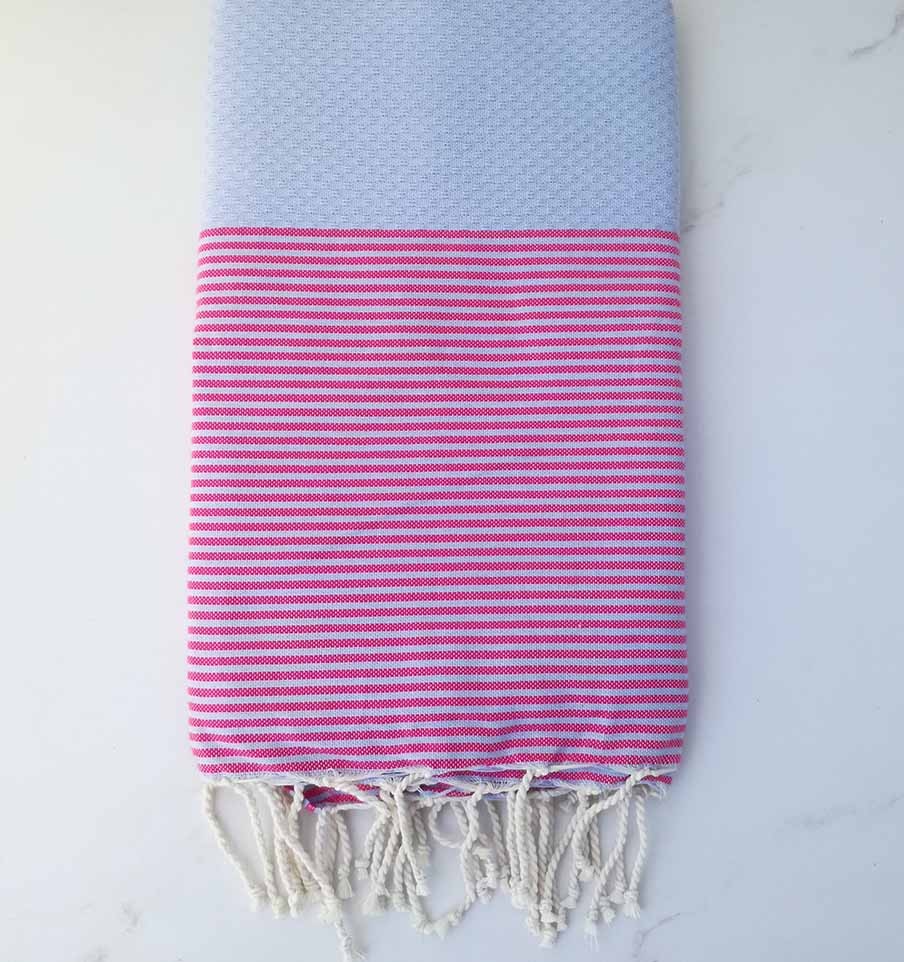 Fouta nid d'abeille bleu lavande rayée rose 