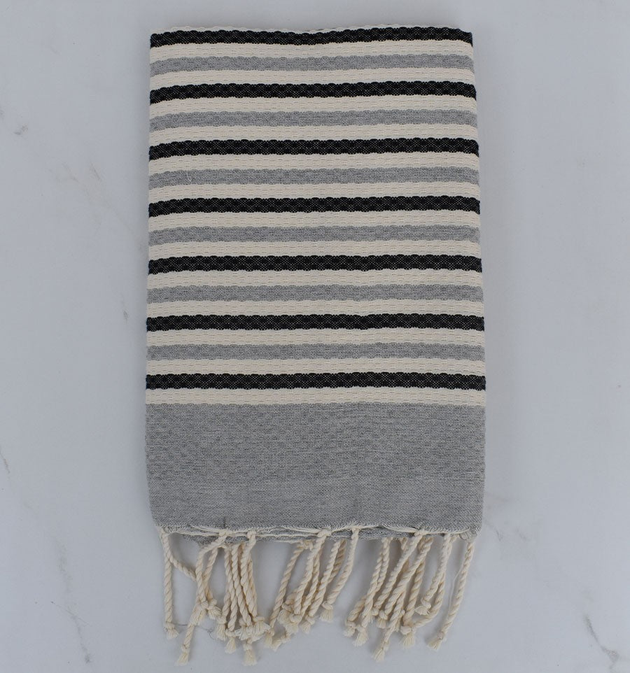 Fouta nid d'abeille blanc crème, anthracite et gris rayée 1 cm 