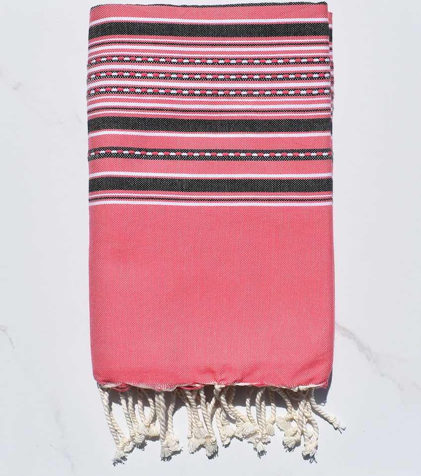Fouta arabesque rose fraise avec rayures anthracite 