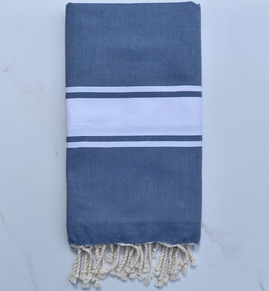 Fouta plate bleu guède 