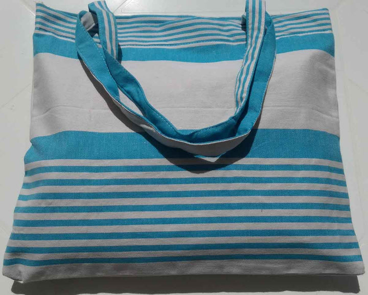 Sac de plage fouta bleu céleste avec rayures 