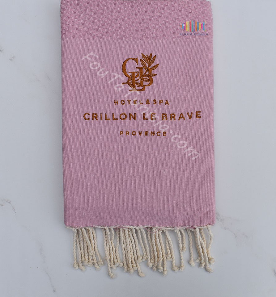 Fouta brodée hotel crillon le brave 