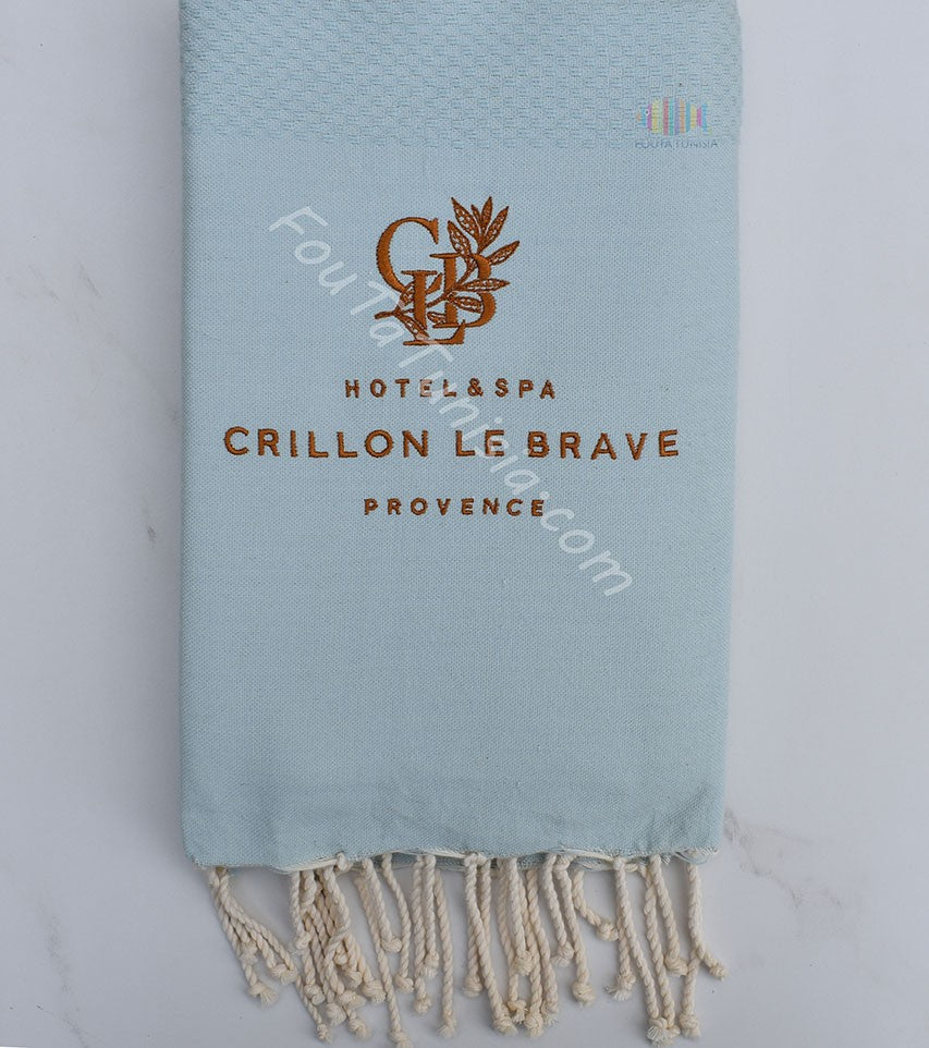 Fouta brodée hotel crillon le brave 