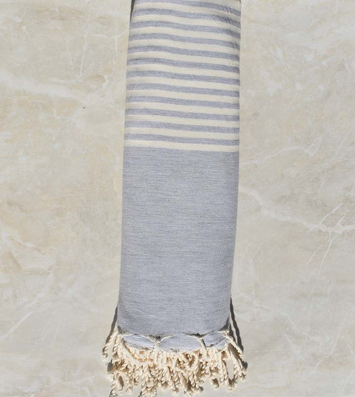 Jeté de canapé 4 franges vert prairie et blanc crème 2.2m*2.8m 