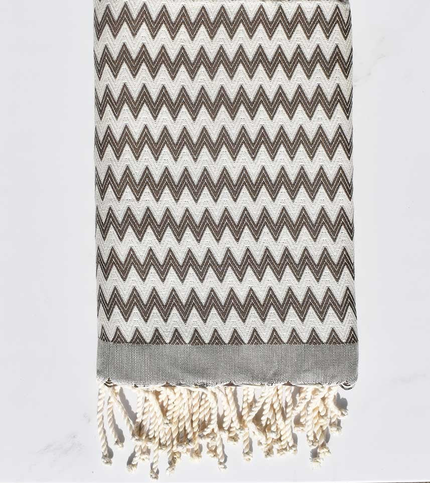 Fouta zigzag gris quartz et crème 