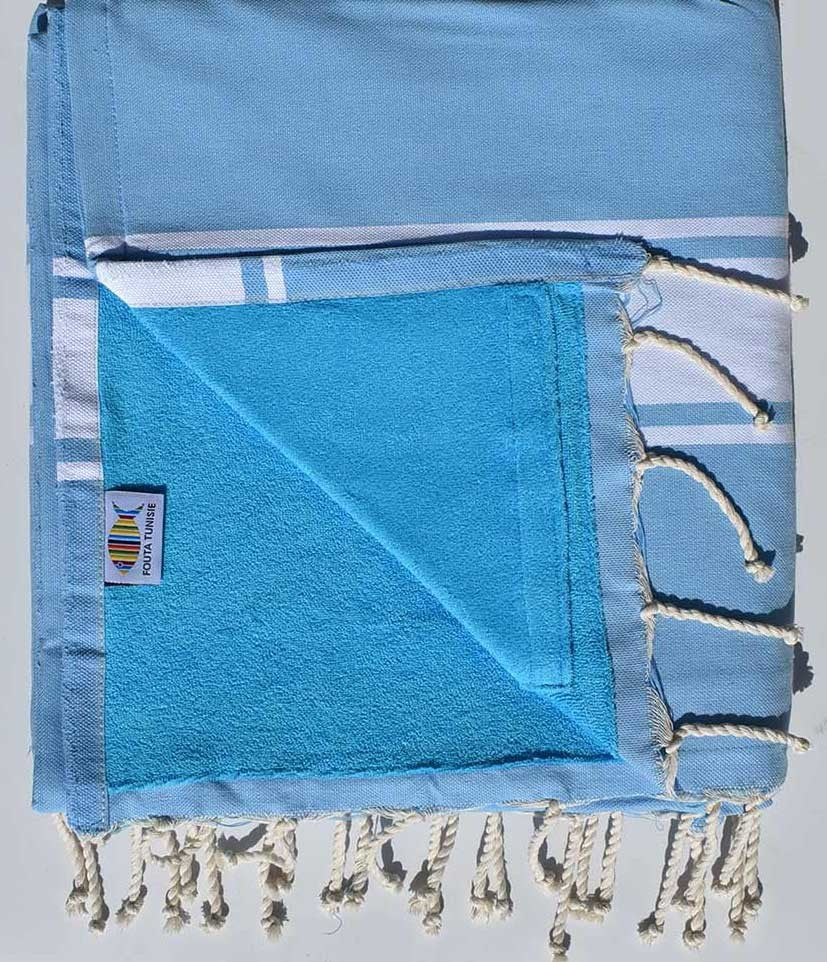fouta doublée éponge bleu ciel et  bleu céleste 