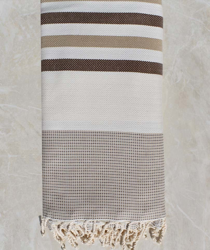Jeté blanc écru, marron et beige 