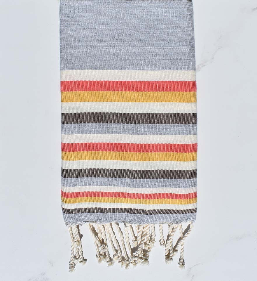 Fouta Plate Gris,blanc,rose incarnadin,jaune et marron 