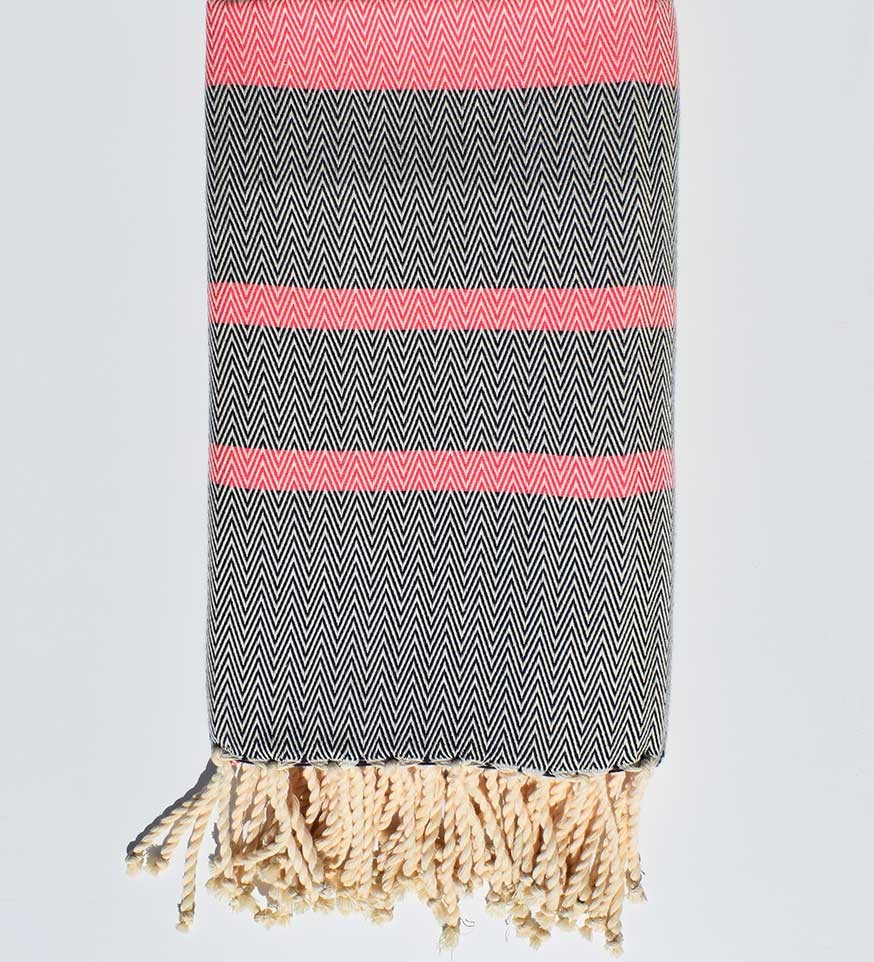 fouta chevron rose foncé et bleu nuit 
