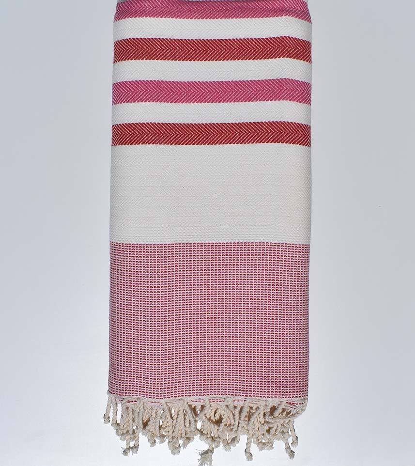 Jeté blanc écru, rose et rouge 
