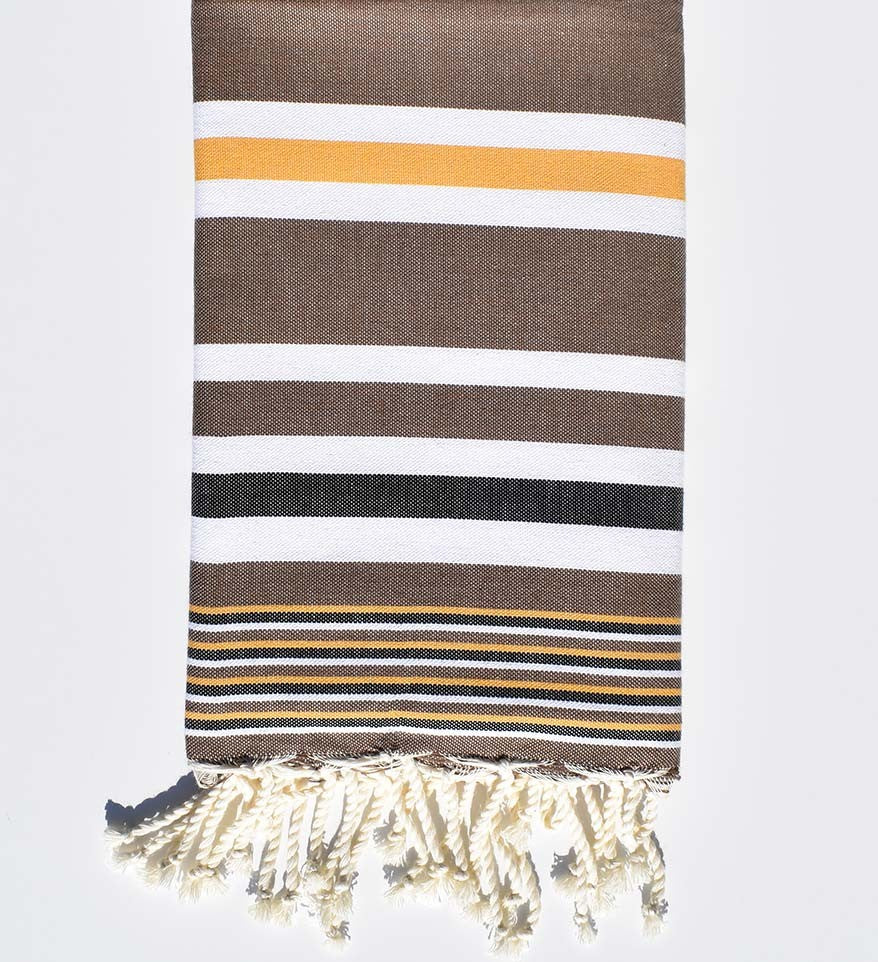 Serviette de plage Dina marron avec rayures jaune moutarde, blanche et noir Fouta Tunisia - 1