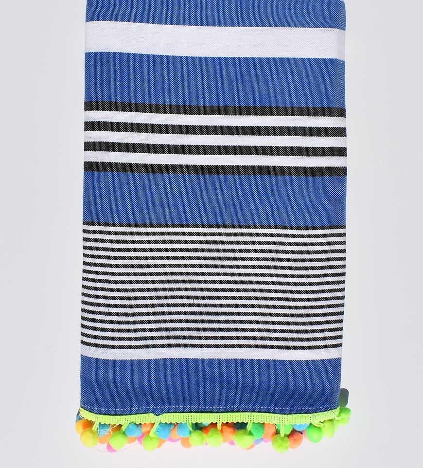 Serviette de plage bleu rayée blanc et noir avec pompons Fouta Tunisia - 1